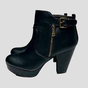 Material Girl Black Heeled Boots Moto Combat Ankle Booties with Heel Buckle Zip